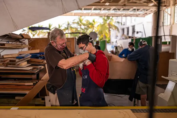 Shake-A-Leg — Good Miami Project documentary photography