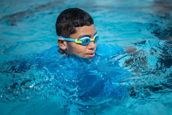 SEAS Miami Grange Pool — Good Miami Project documentary photography