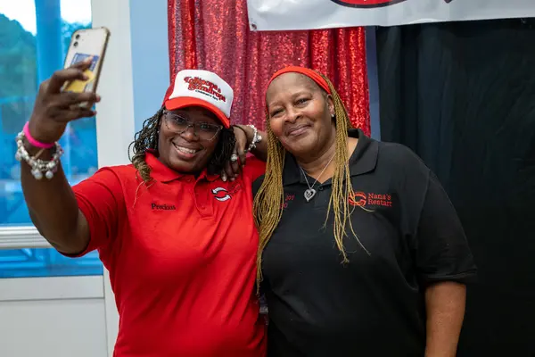 Nana's Restart — Good Miami Project documentary photography