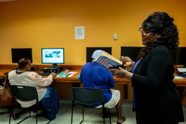 Women In Transition — Good Miami Project documentary photography