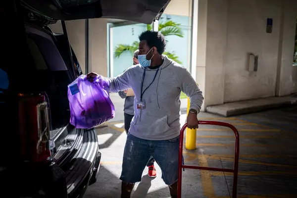 The Shop — Good Miami Project documentary photography