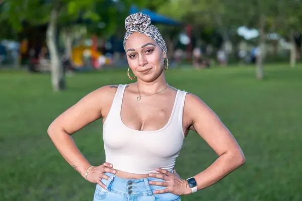 305 Pink Pack — Good Miami Project documentary photography