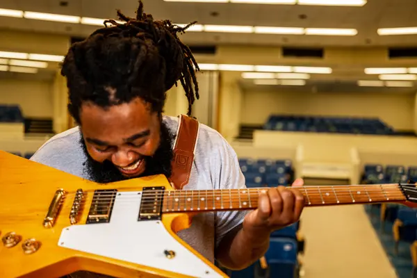 Guitars Over Guns — Good Miami Project documentary photography