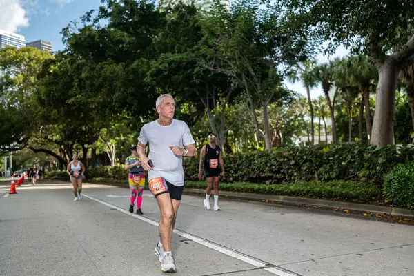 Miami Marathon — Good Miami Project documentary photography