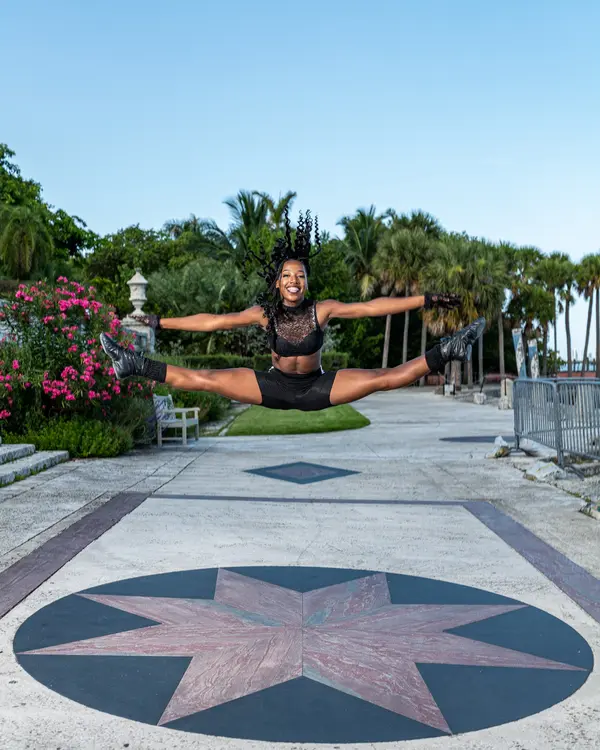 BTW Lady Twisters — Good Miami Project documentary photography