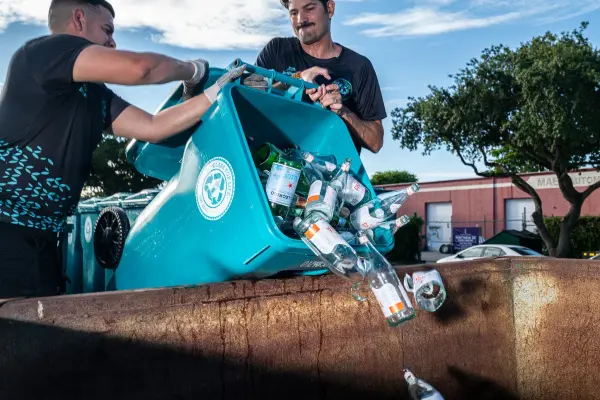 Glass For Life — Good Miami Project documentary photography