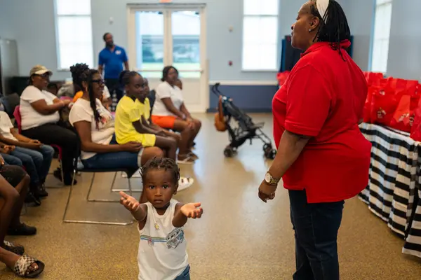 Nana's Restart — Good Miami Project documentary photography
